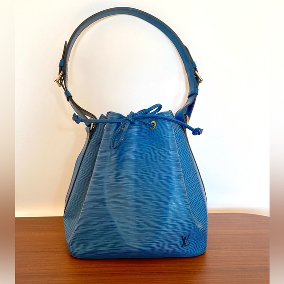 Louis Vuitton Blue Epi Leather Noe Authentic Bag - Picture 3 of 15